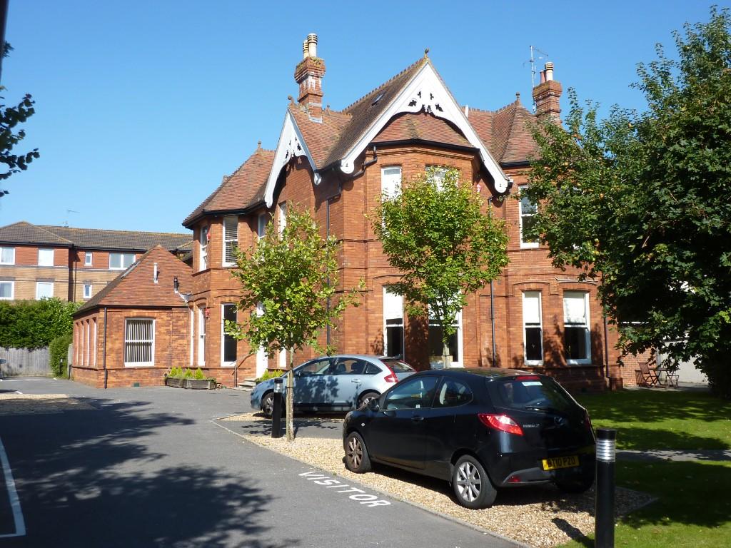 3 bedroom apartment for sale in Marlborough Road, WESTBOURNE