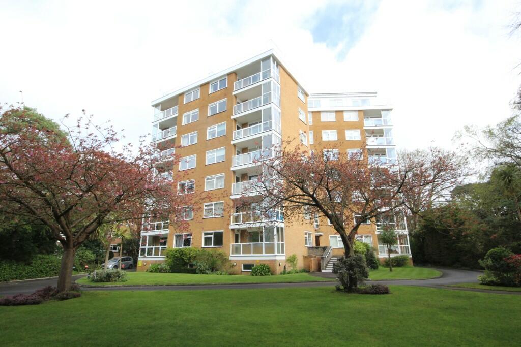 3 bedroom apartment for sale in West Cliff Road, WEST CLIFF, Bournemouth, Dorset, BH4