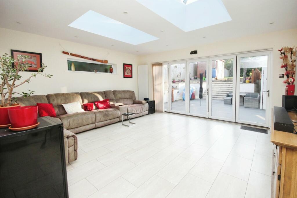 Additional property image - Herbert Avenue, PARKSTONE, BH12