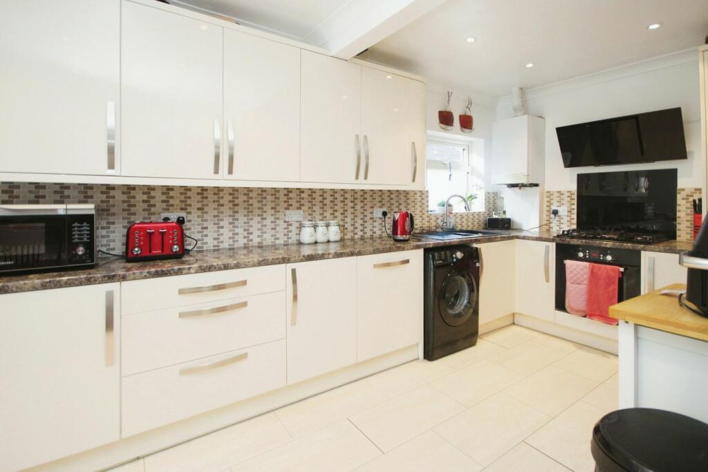 Additional property image - Herbert Avenue, PARKSTONE, BH12
