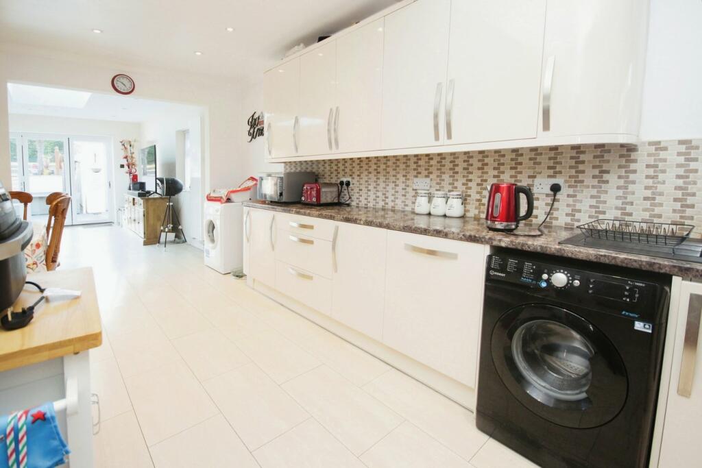 Additional property image - Herbert Avenue, PARKSTONE, BH12