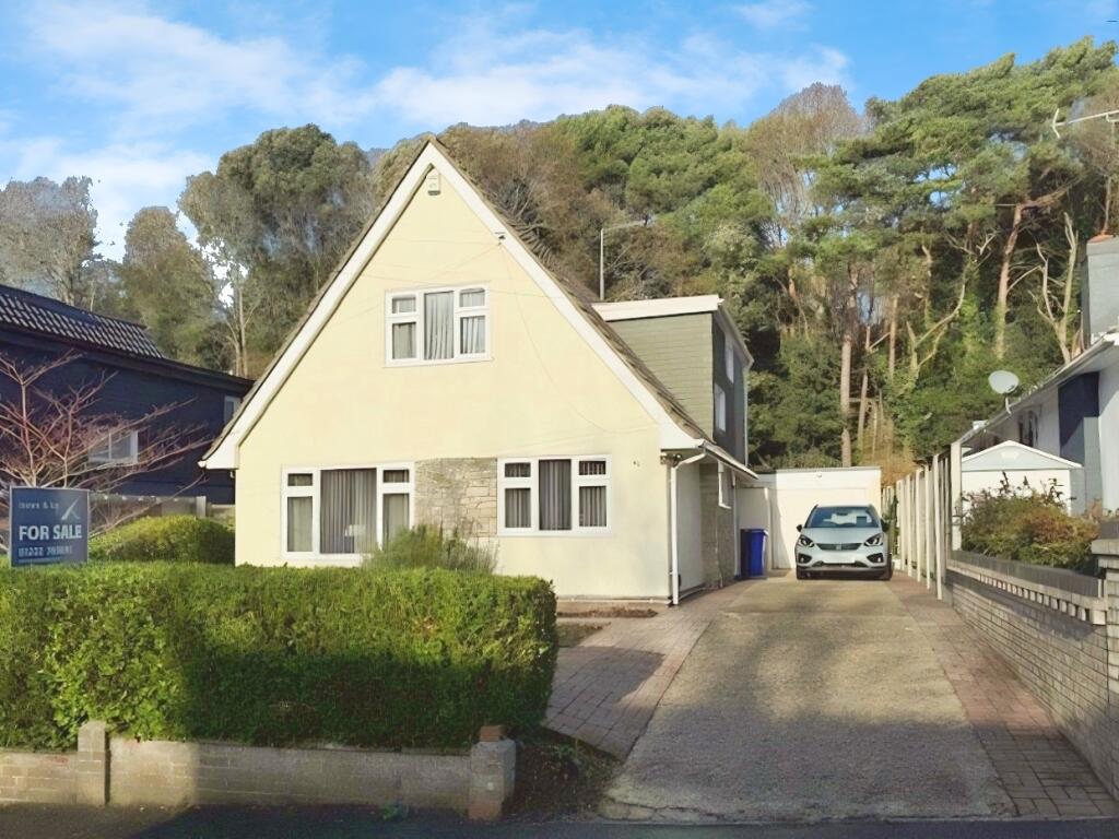 Main image of property: Wren Crescent, Poole, BH12