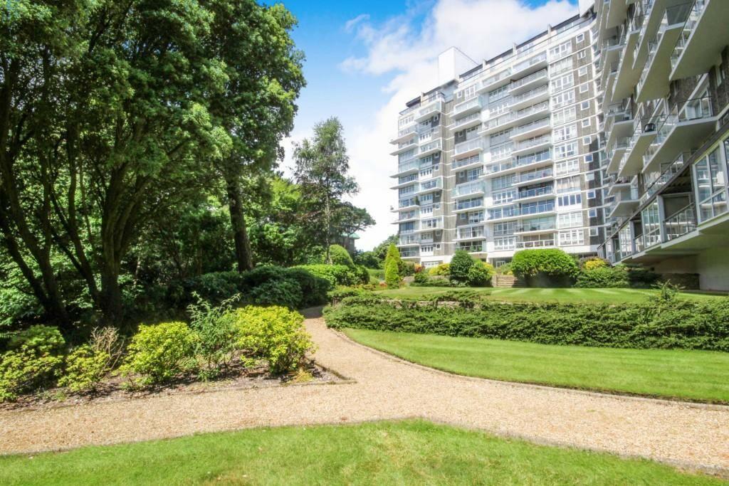 3 bedroom flat for rent in Admirals Walk, West Cliff Road, Bournemouth, Dorset, BH2
