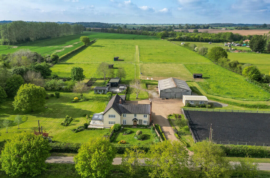 4 bedroom farm house for sale in South Lopham, Diss, Norfolk, IP22