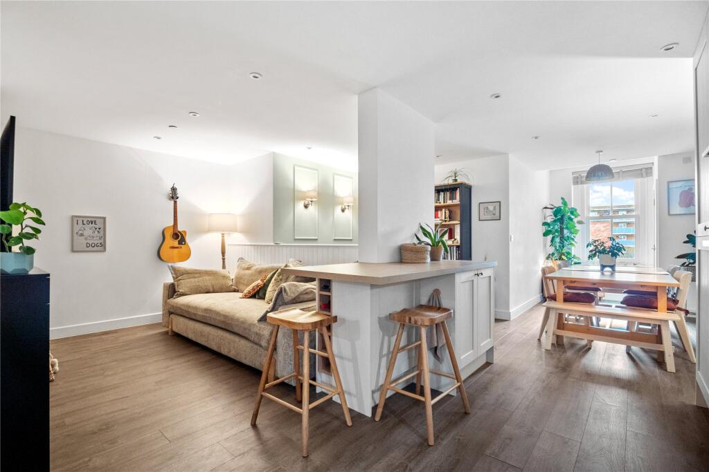 Additional property image - Poole, Dorset