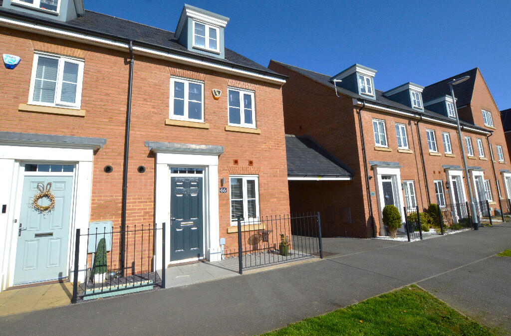 4 bedroom town house for sale in Great Linns, Marston Park, MK43