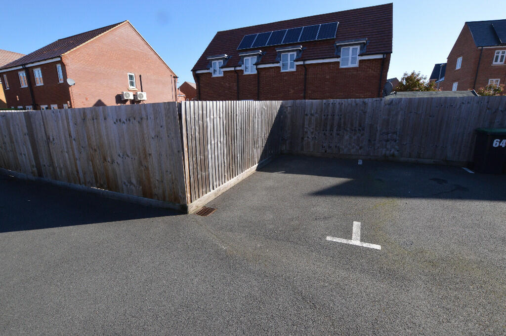 4 bedroom town house for sale in Great Linns, Marston Park, MK43