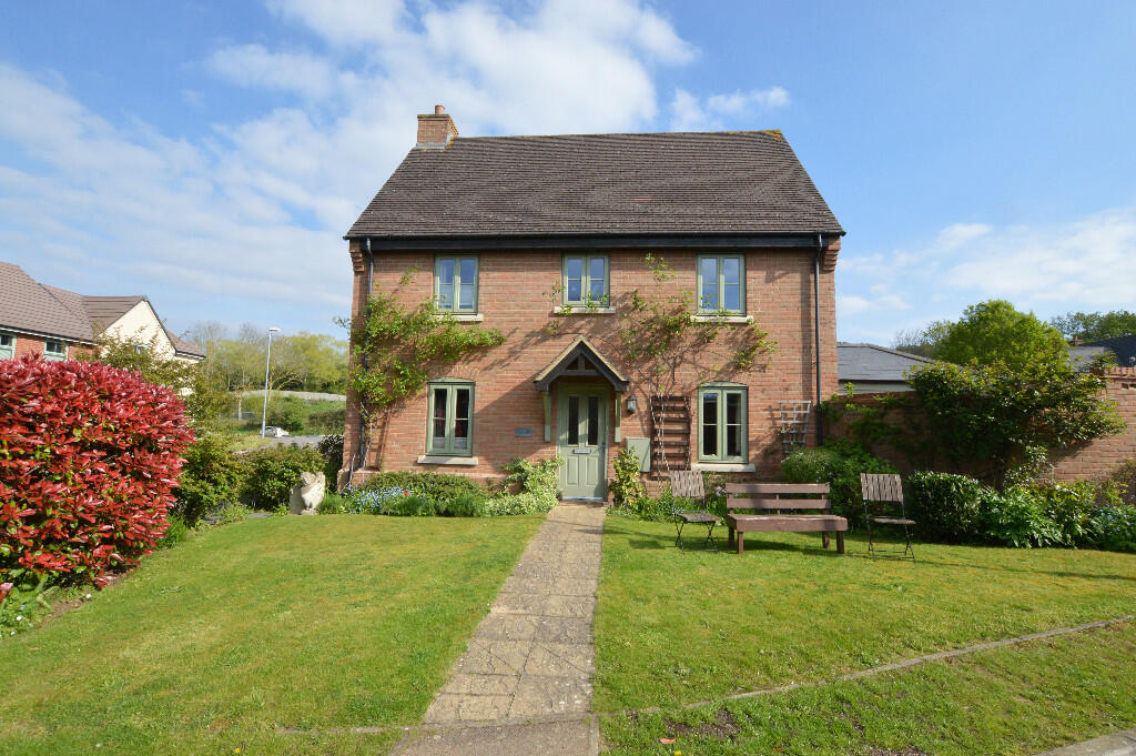 3 bedroom semidetached house for sale in The Lane, Lidlington, MK43