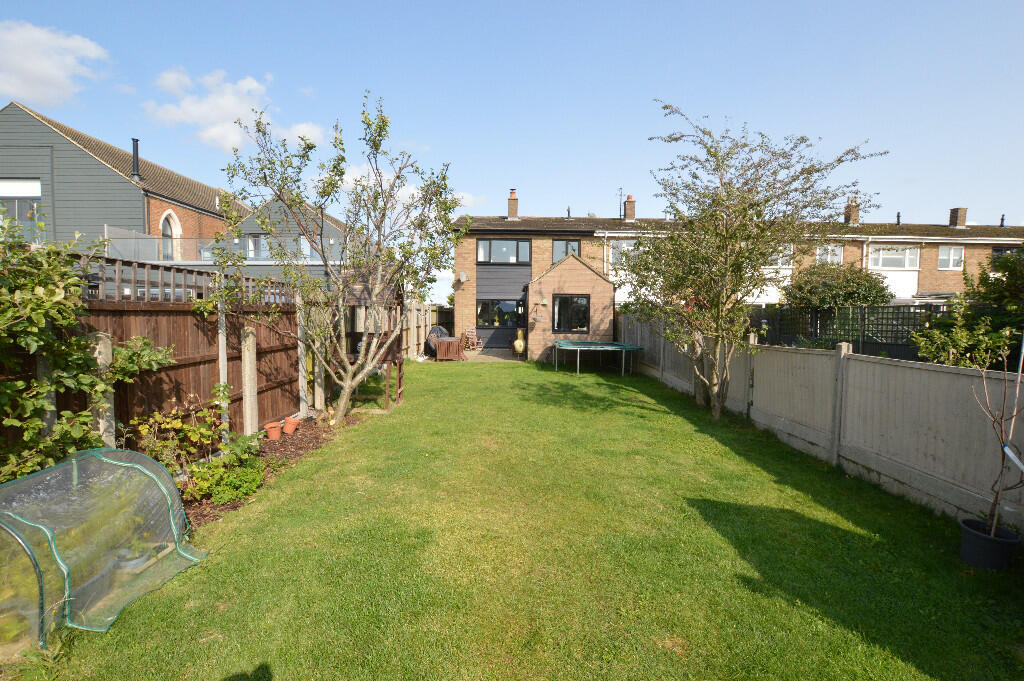 4 bedroom semidetached house for sale in Lower Shelton Road, Lower