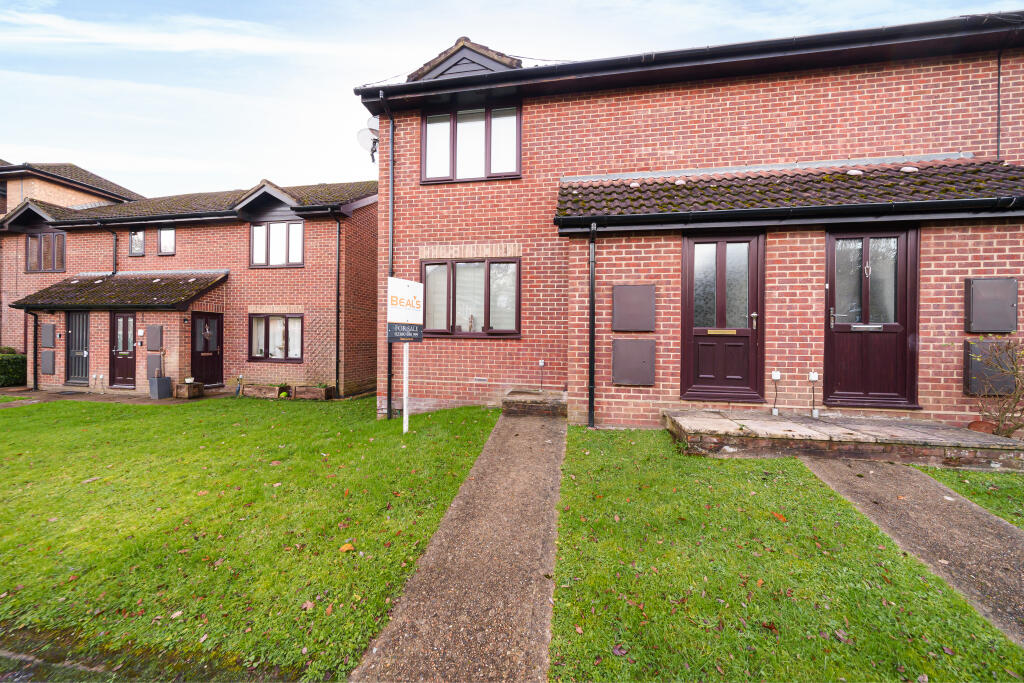 1 bedroom flat for sale in Nursery Gardens, Chandler's Ford, Hampshire