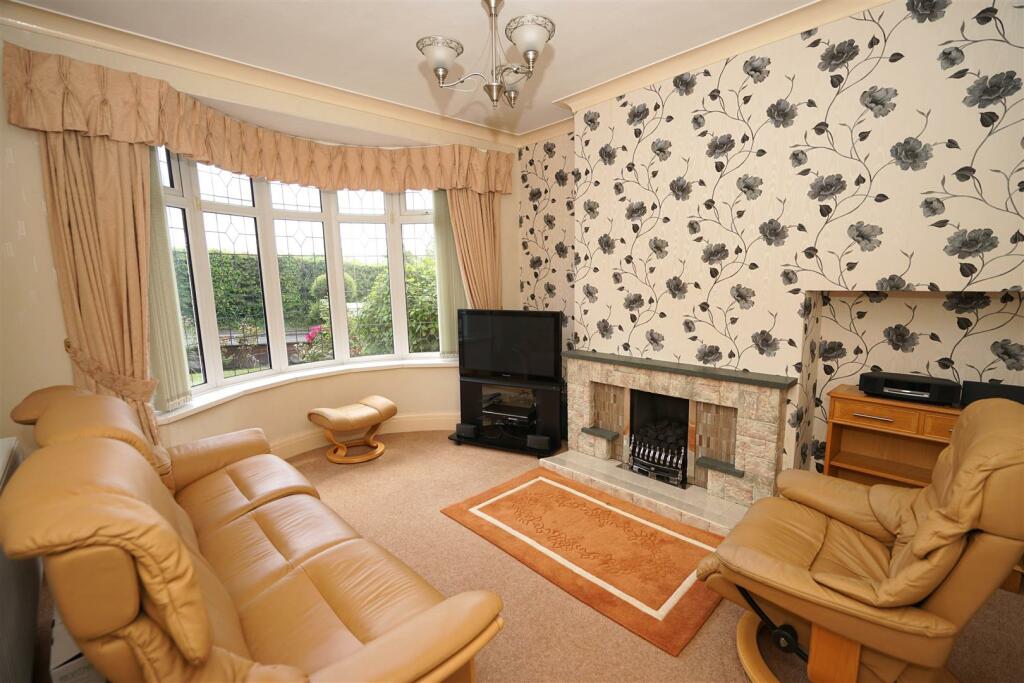 3 bedroom semidetached house for sale in Strathmore Road, Breightmet