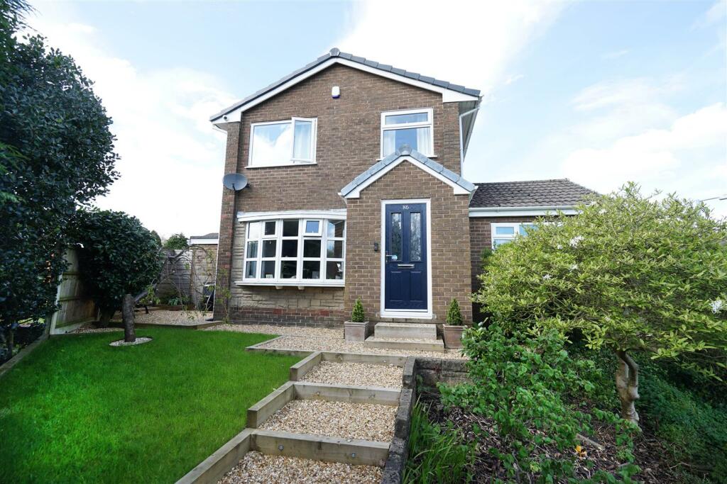 3 bedroom detached house for sale in Austins Lane, Horwich, Bolton, BL6