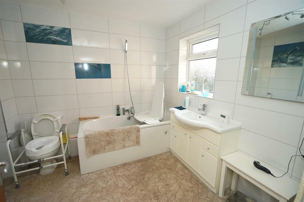 Additional property image - Alderbank, Horwich, Bolton