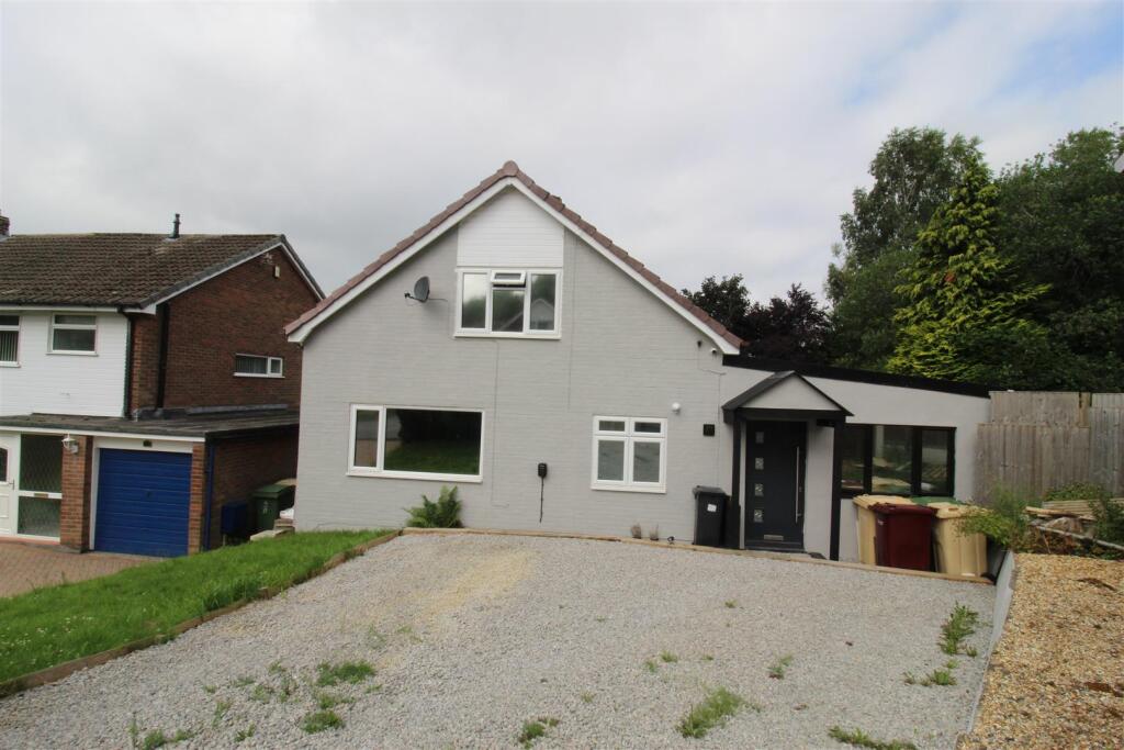 4 bedroom semi-detached house
