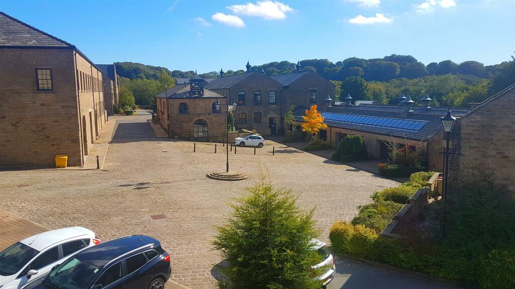 Additional property image - Wallsuches, Horwich, Bolton