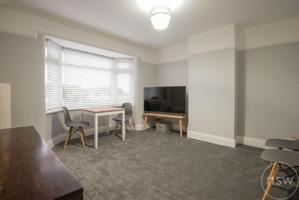 Main image of property: New Cut Lane, Birkdale