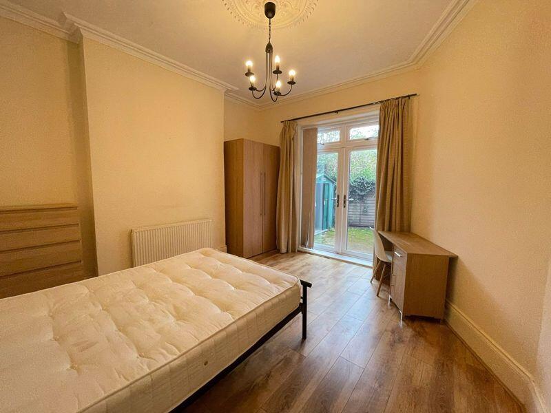 Main image of property: Six Bed Student House, Lyndhurst Avenue, Jesmond