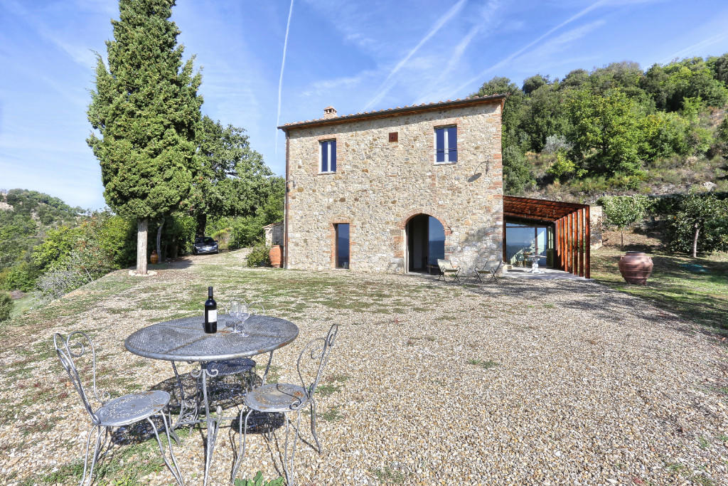 3 bedroom farm house for sale in Casole d`Elsa, Siena, Tuscany, Italy