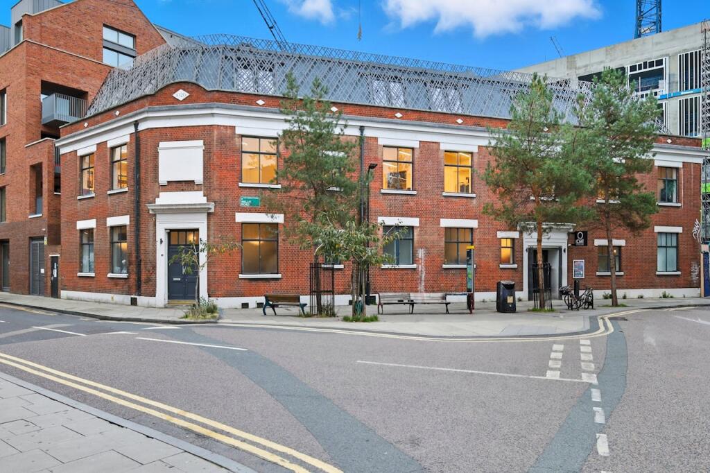 Main image of property: 68 Wallis Road, Hackney Wick, London, E9 5LH