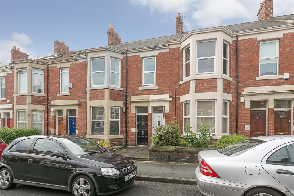 3 bedroom flat