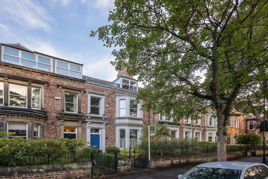 Main image of property: West Avenue, Gosforth, Newcastle upon Tyne
