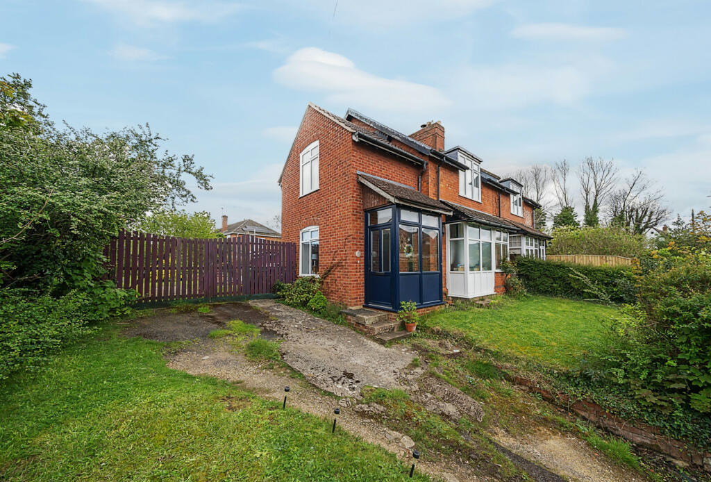 3 bedroom semidetached house for sale in Vicarage Lane, Brockworth