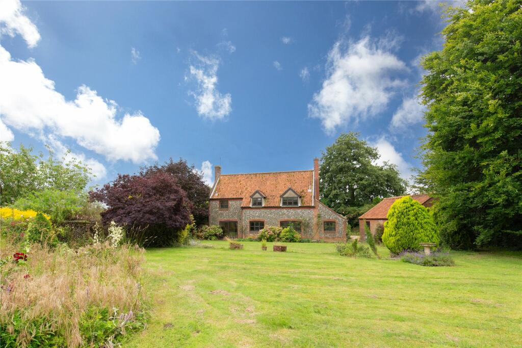 4 bedroom detached house for sale in Holt Road, Langham, Holt, Norfolk ...