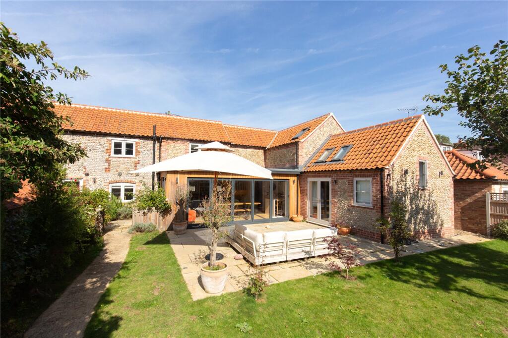 Main image of property: Hill Top, Cley, NR25