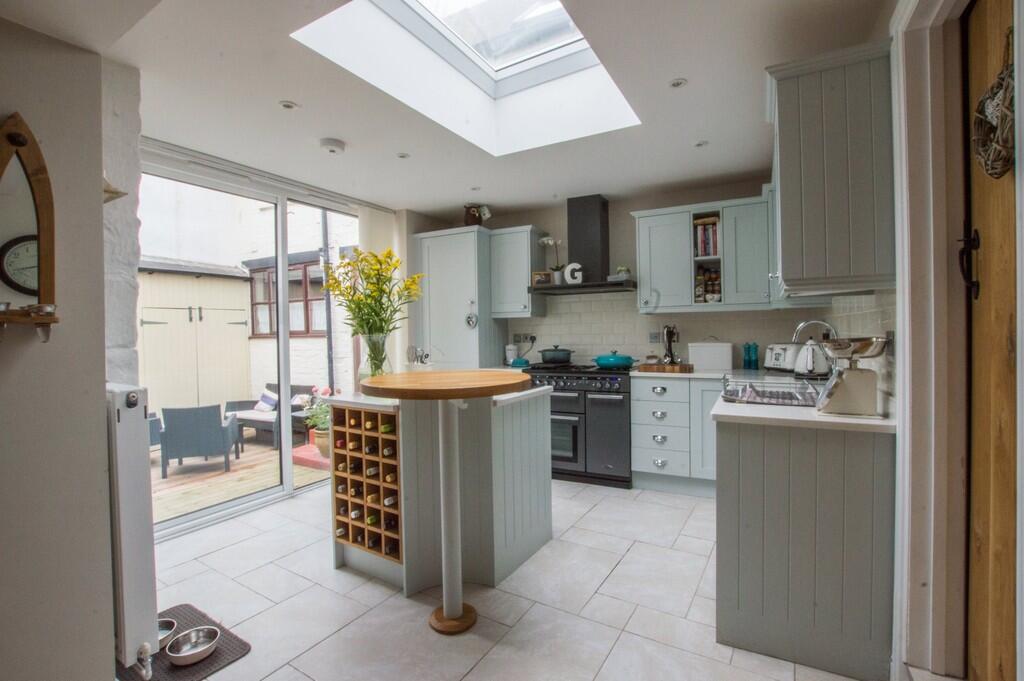 Main image of property: High Street, Prestbury, Cheltenham GL52 3AS