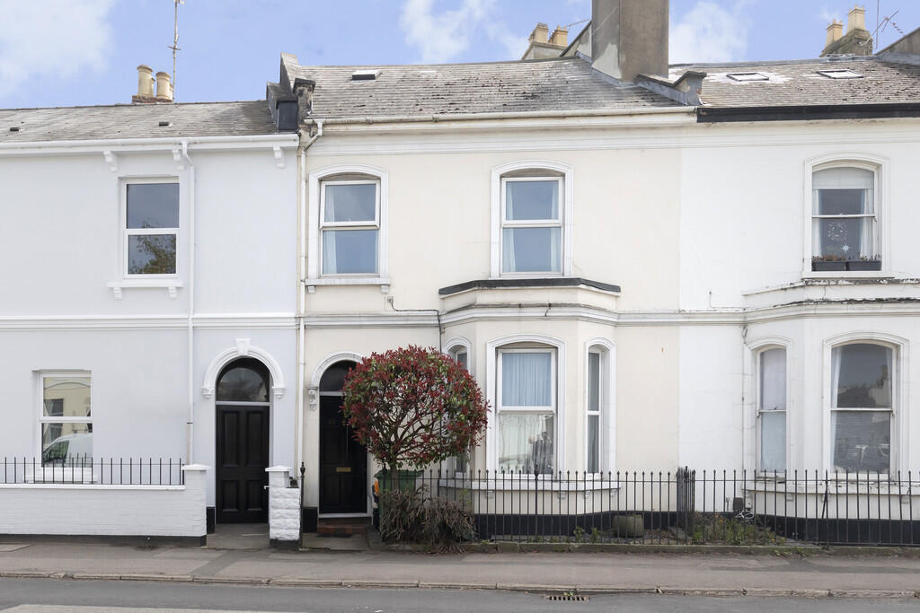 Main image of property: Hewlett Road, Cheltenham GL52 6BB
