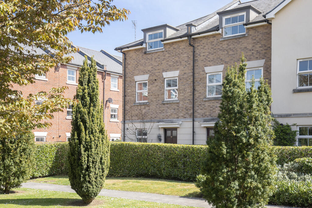 Main image of property: Brookbank Close, Cheltenham GL50 3NA