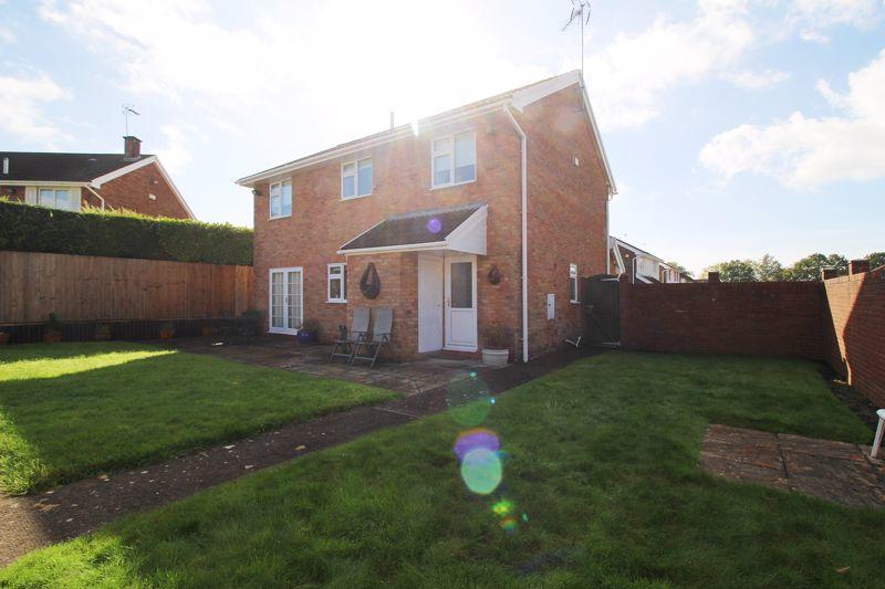 4 bedroom detached house for sale in Heol Iscoed, Efail Isaf