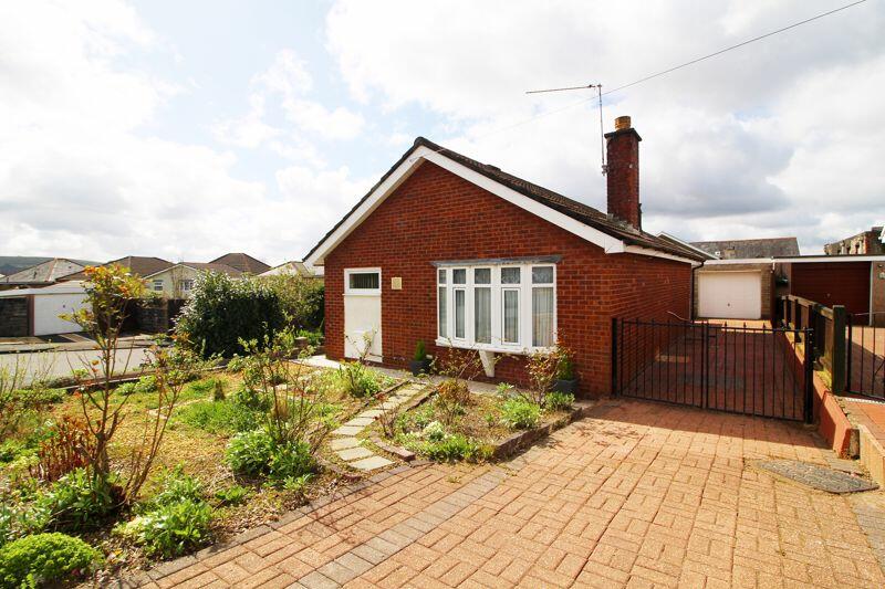 2 bedroom detached bungalow for sale in Milford Close, Tonteg