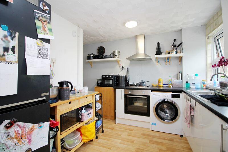 Additional property image - Cae Fardre, Church Village, Pontypridd, CF38 1DT