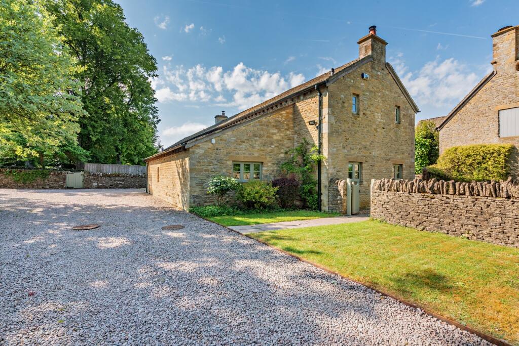 Main image of property: Leys Farm, Little Tew Road, Chipping Norton, Oxfordshire