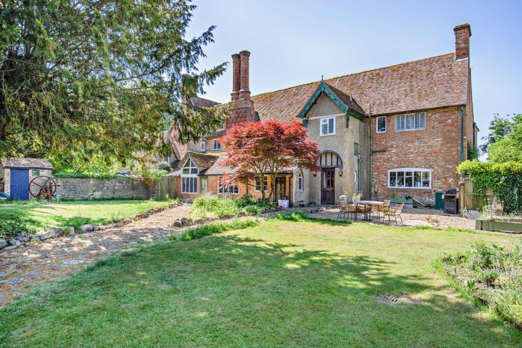 Main image of property: Doddershall, Quainton, Aylesbury