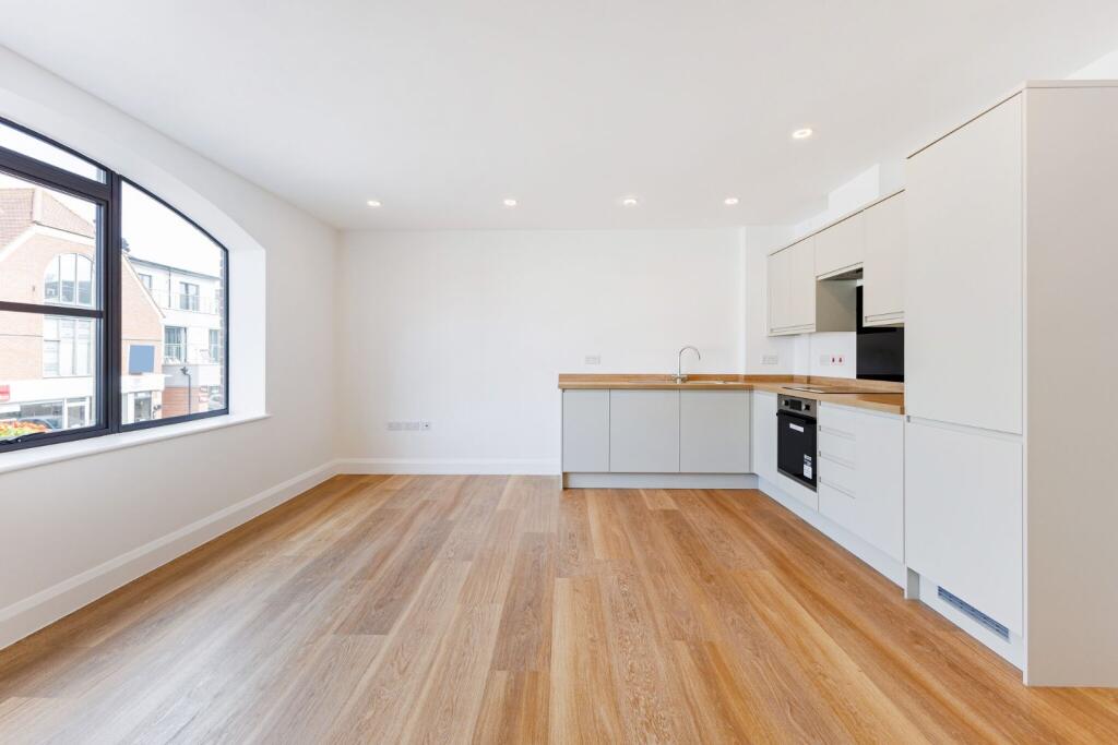 Main image of property: Oxford Road, Kidlington, Oxford