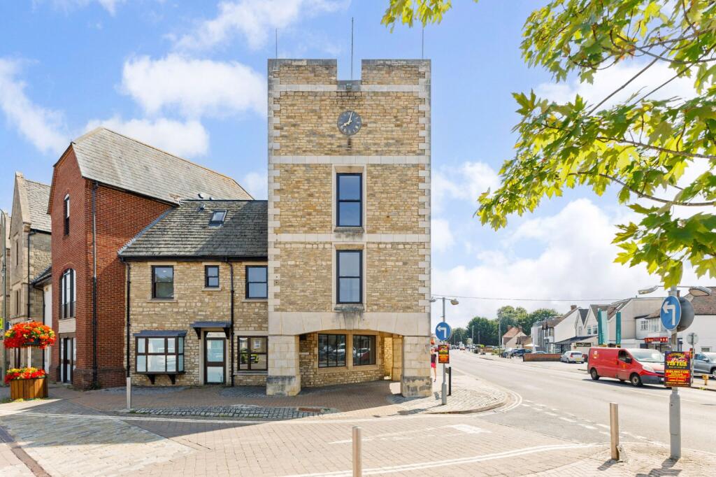 Main image of property: Oxford Road, Kidlington, Oxford