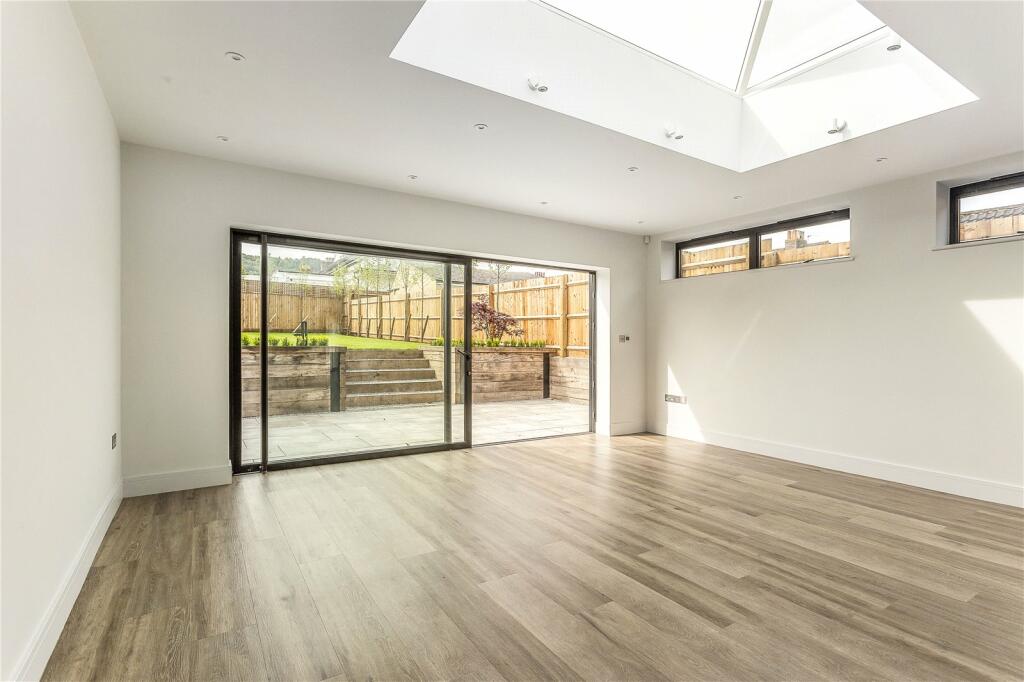 4 bedroom semidetached house for sale in Pilley Lane, Cheltenham