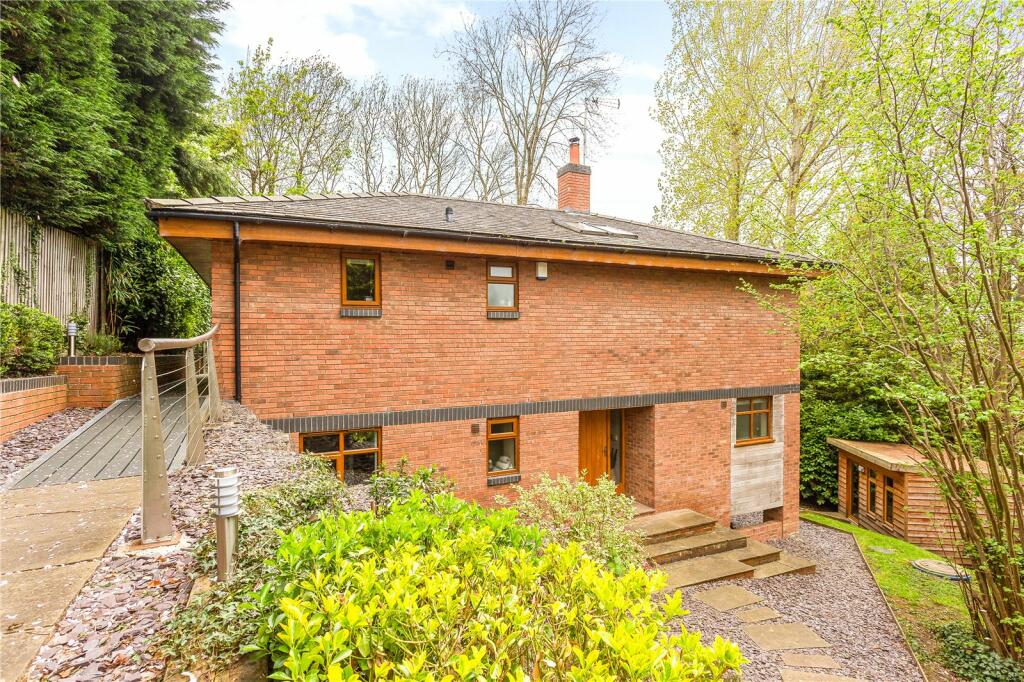 4 bedroom detached house for sale in Ledmore Road, Charlton Kings, Cheltenham, Gloucestershire, GL53