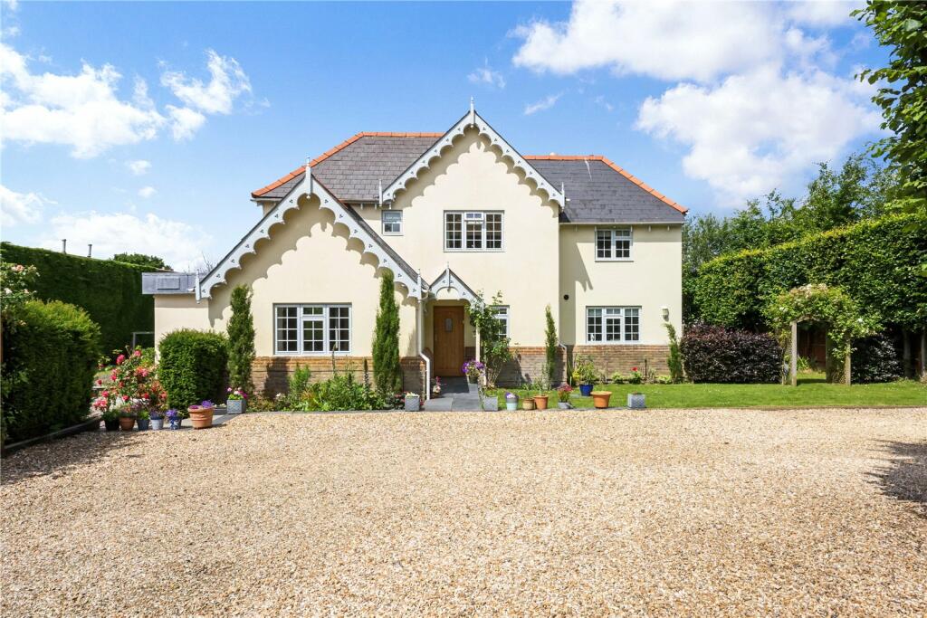 Main image of property: Haywards Lane, Cheltenham, Gloucestershire, GL52