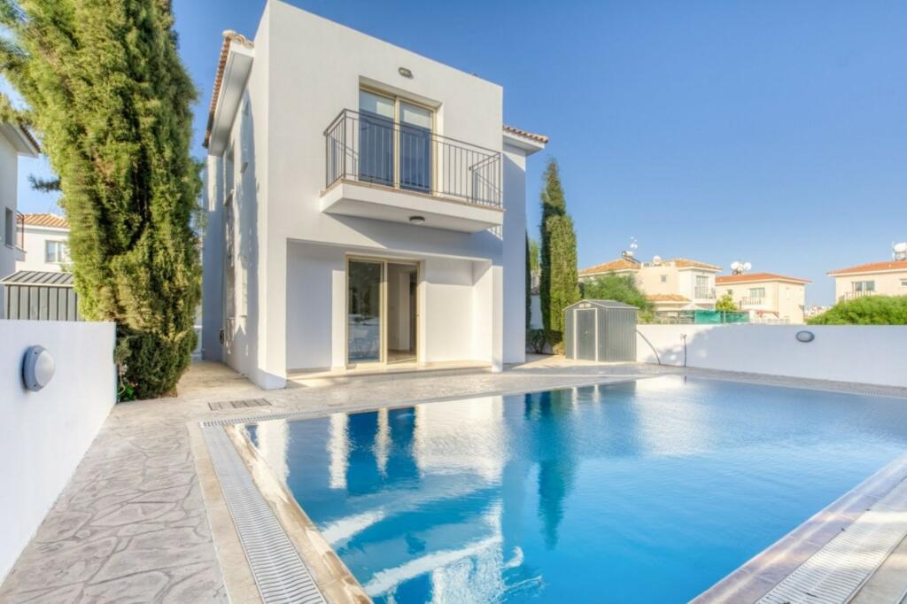 3 bed Villa in Famagusta, Pernera