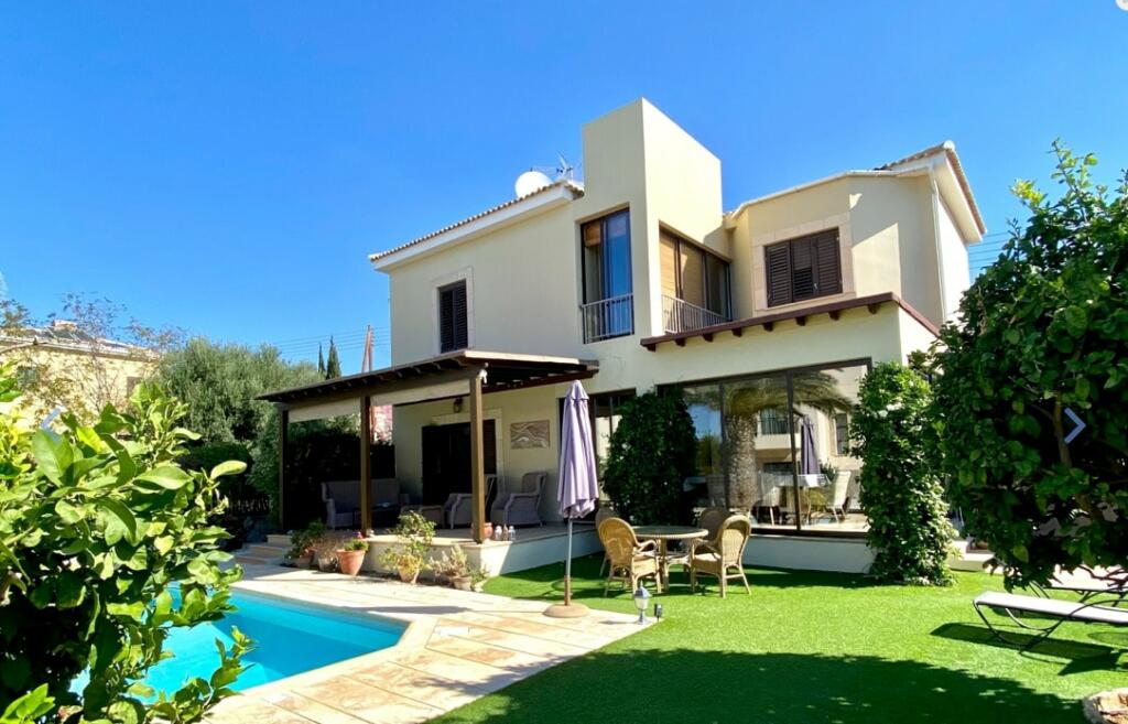 3 bed Villa in Paphos, Secret Valley