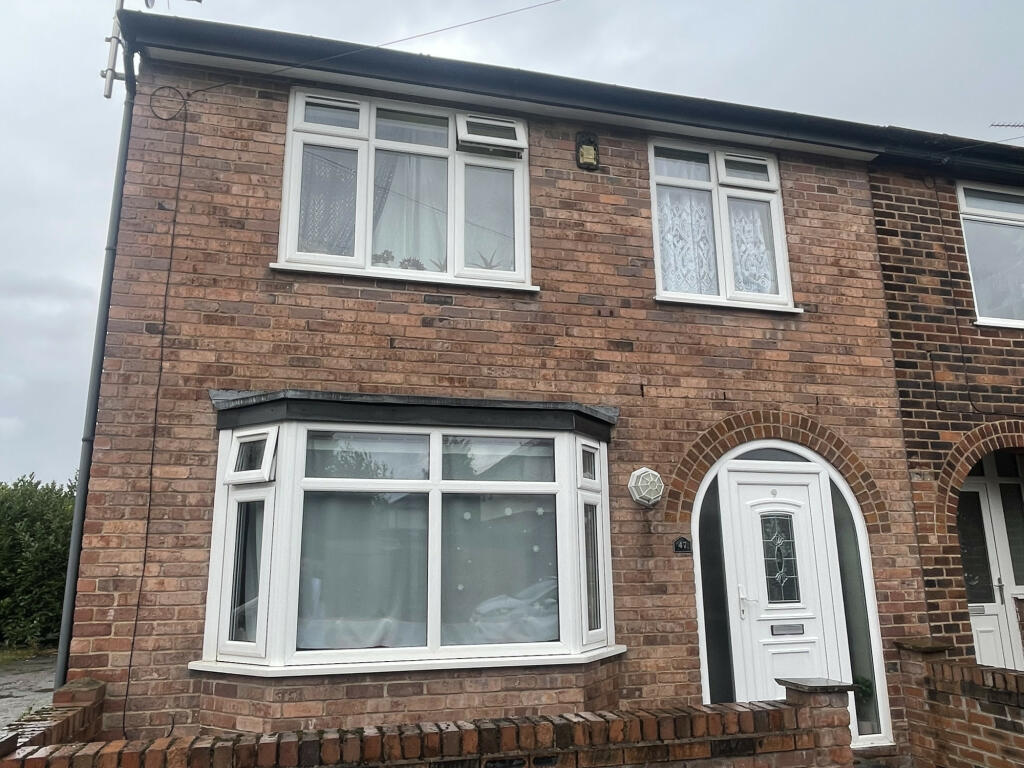 3 bedroom terraced house for rent in Rock Road, Warrington, Cheshire, WA4
