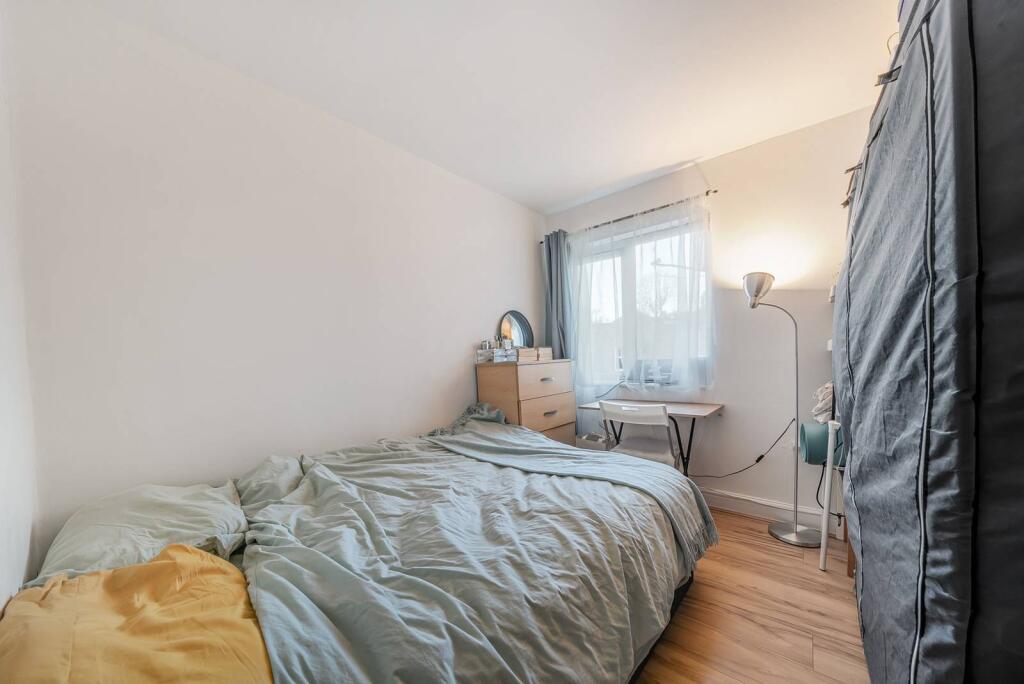 Main image of property: Green Lanes, Newington Green, London, N16