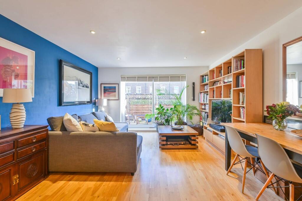 Main image of property: Defoe Road, N16, Stoke Newington, London, N16