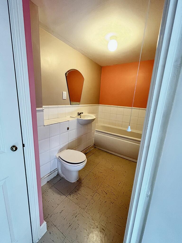 Additional property image - Horn Book, Saffron Walden, CB11 3JW