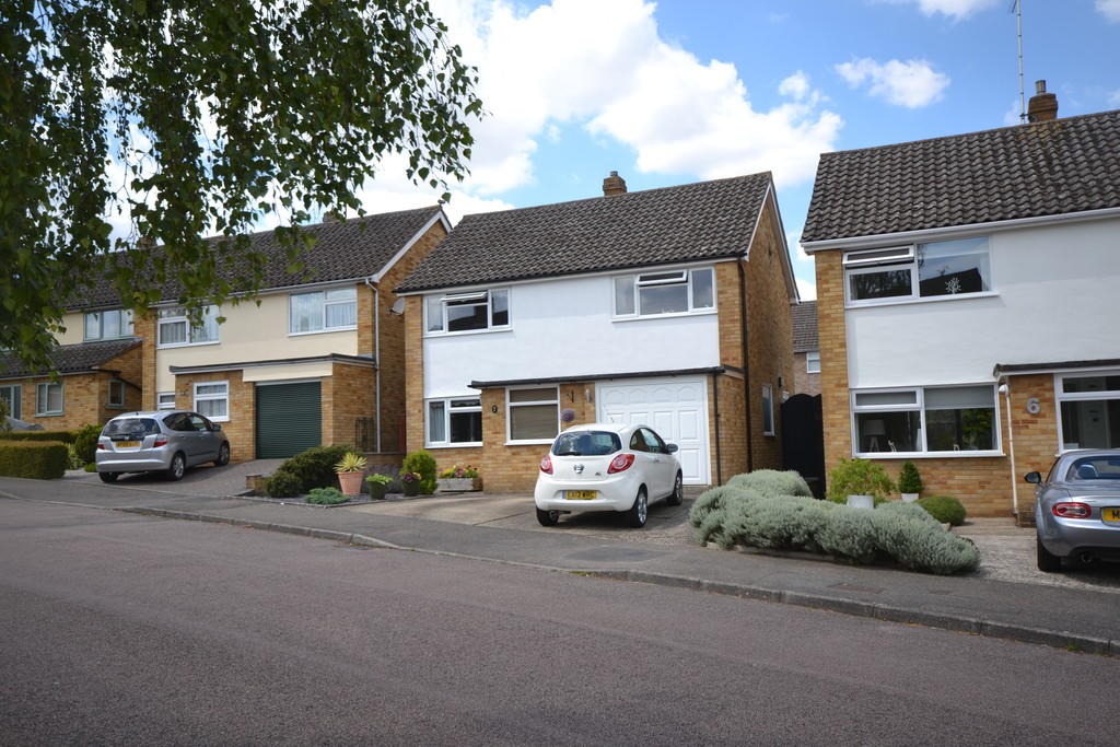 3 bedroom detached house for sale in Railey Road, Saffron Walden, CB11