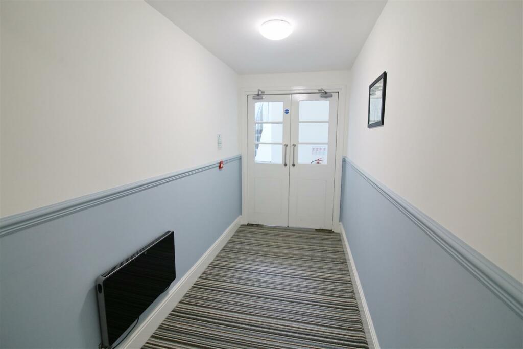 Additional property image - Flat 2 Symington House, Market Street, Rugby