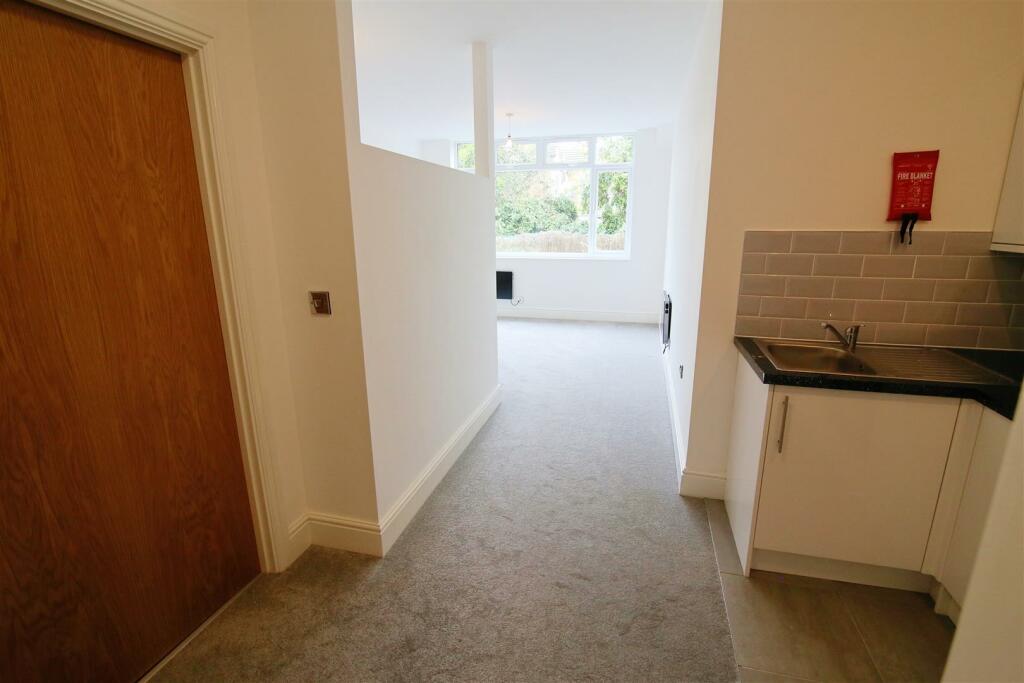 Additional property image - Flat 2 Symington House, Market Street, Rugby